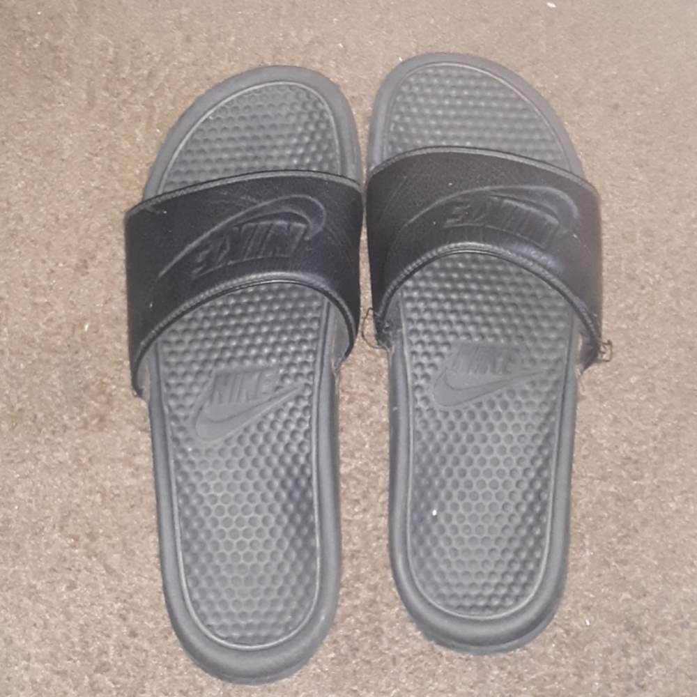 Nike slippers